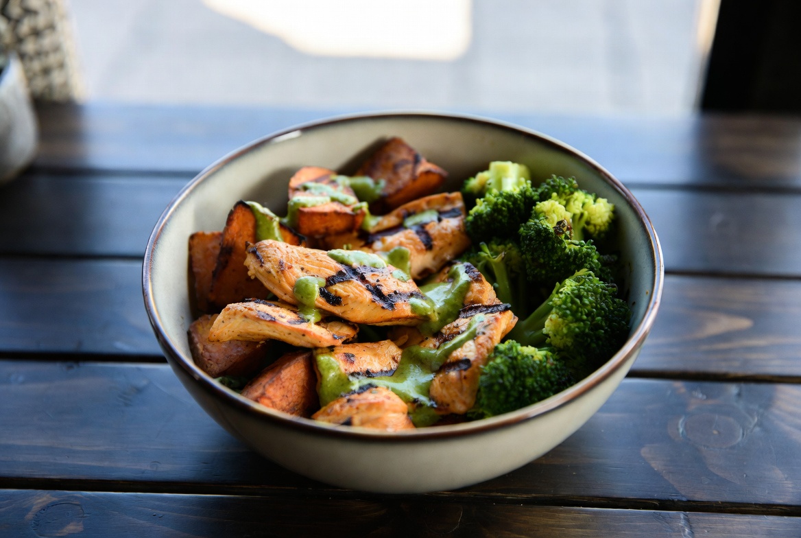 Grilled chicken bowl with sweet potato and broccoli